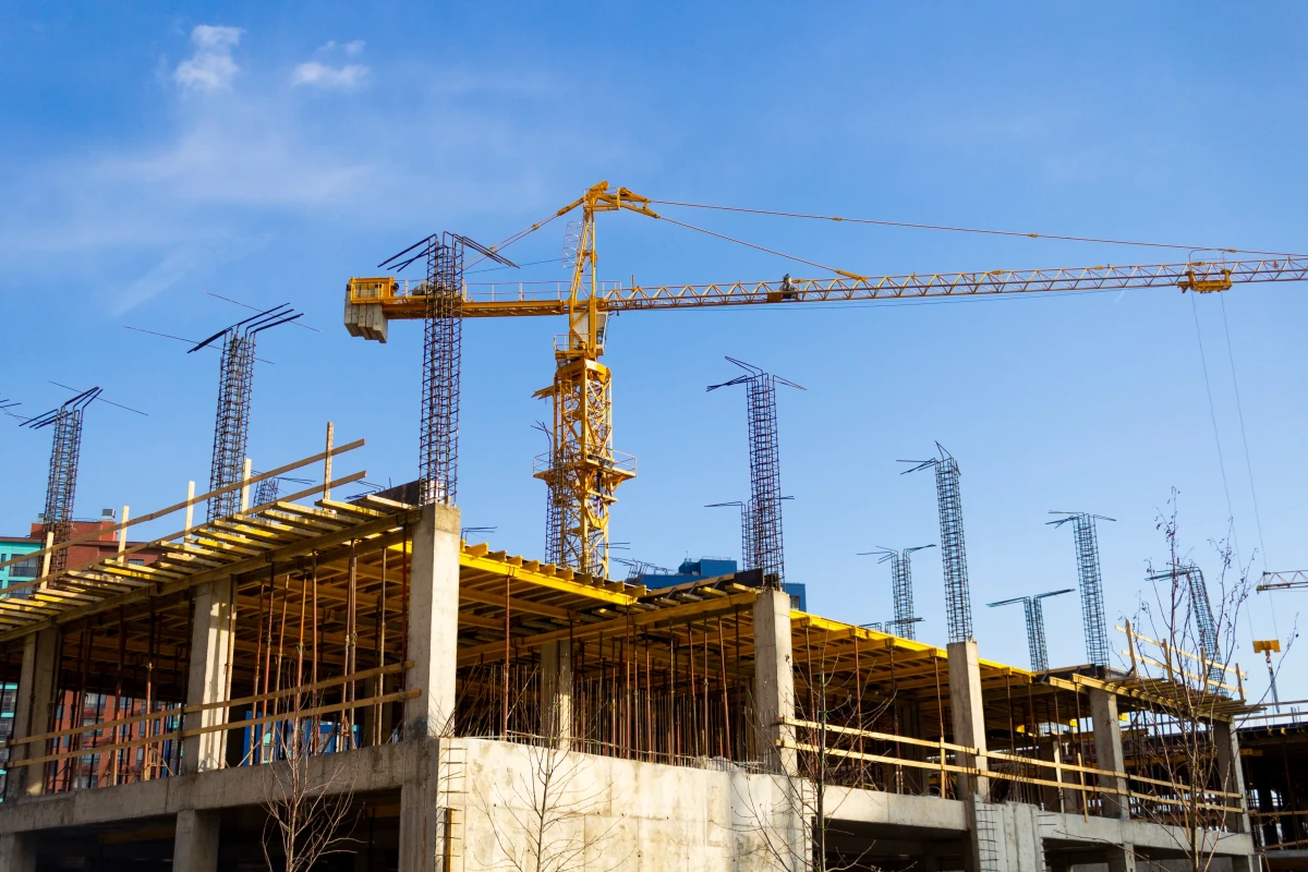 Protégez votre nouvelle construction : Les stratégies incontournables contre l'humidité